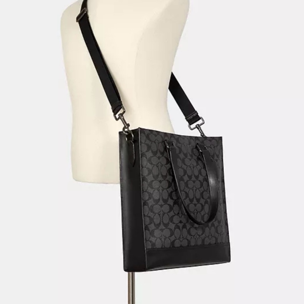 Coach Graham Structured Tote Bag In Signature Canvas